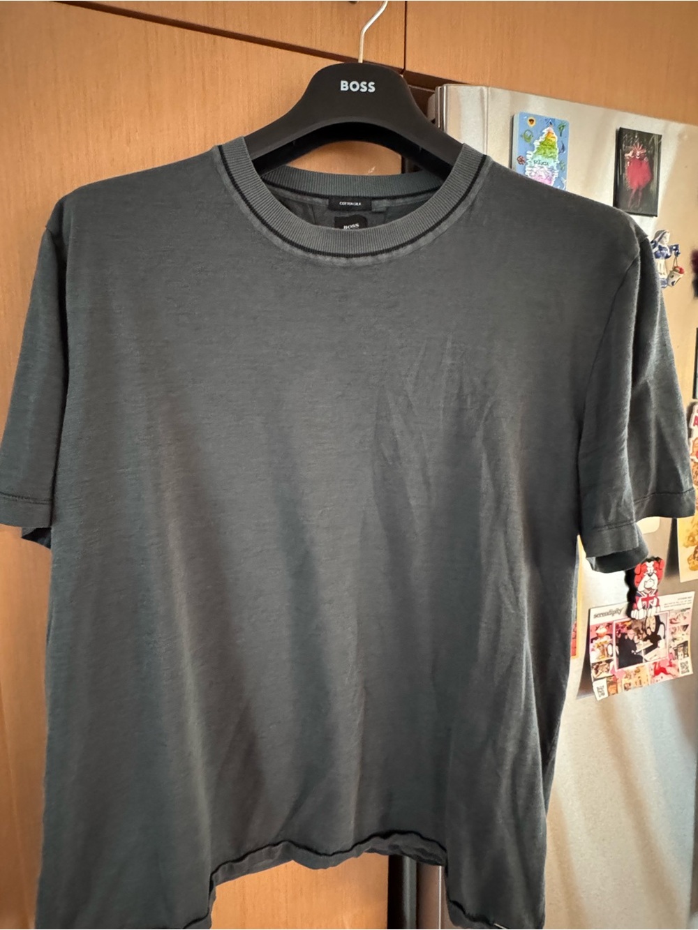 Hugo Boss Men's Short Sleeve Crew T-Shirt in Charcoal w/ Black Border On Collar